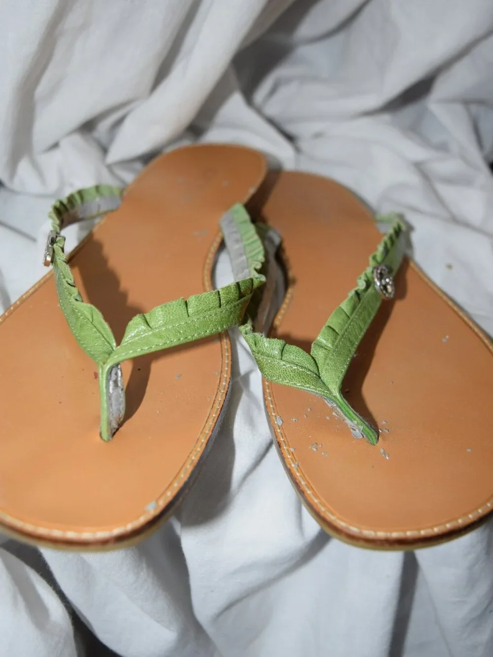 Guess by Marciano Flip Flop Sandals Women Size 8 1/2MGreen Ruffle Thong
